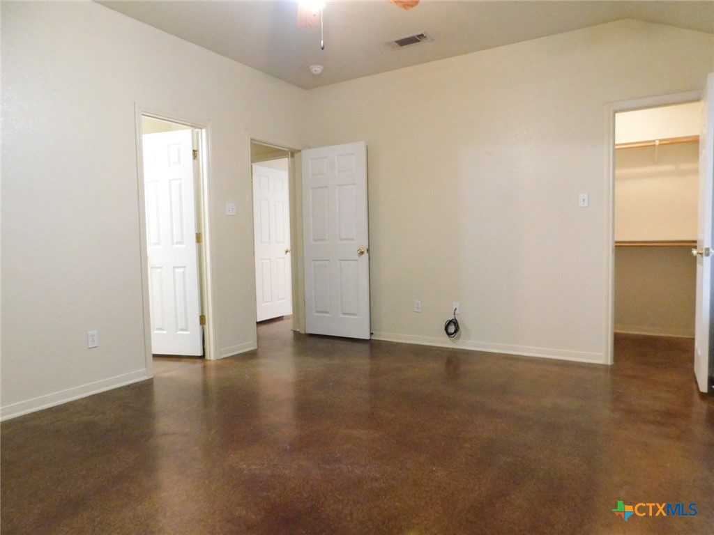 1913 Charleston Court