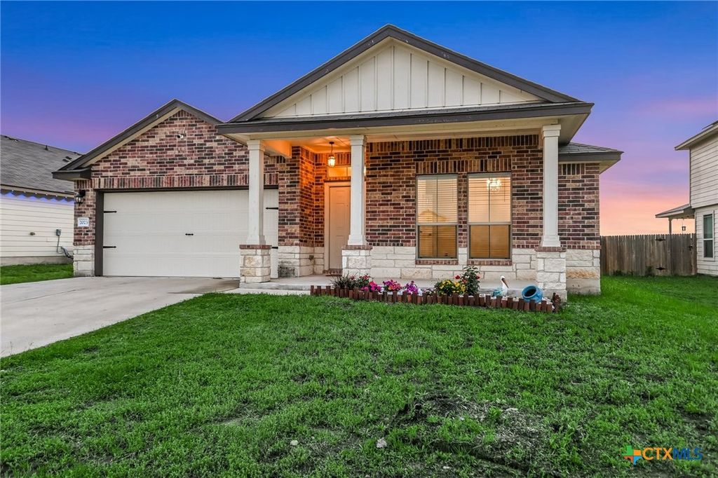 Photo of 2023 Wigeon Way, Copperas Cove, TX 76522 (MLS # 610878)