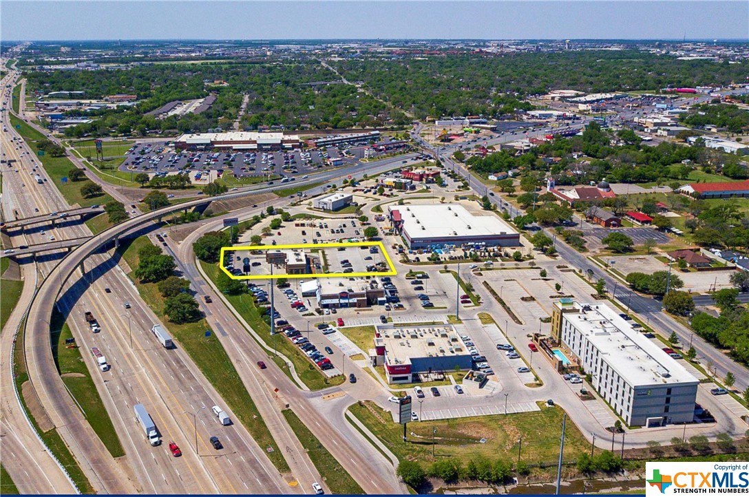 2609 S Jack Kultgen Expressway