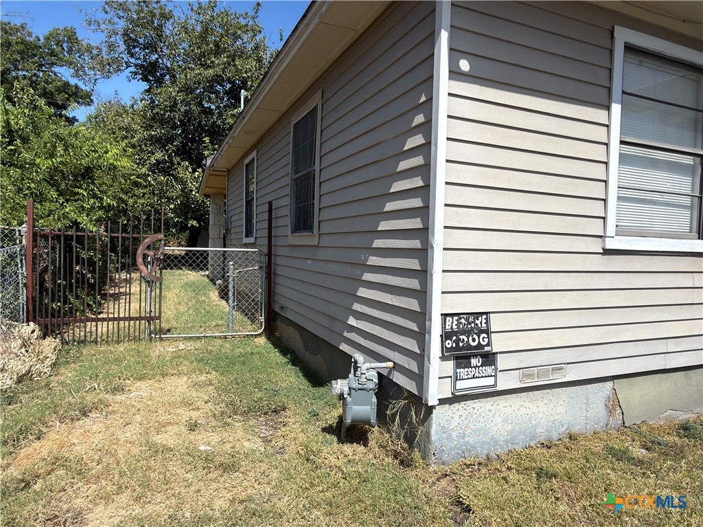 Photo of 1509 N W S Young Drive, Killeen, TX 76543 (MLS # 623375)