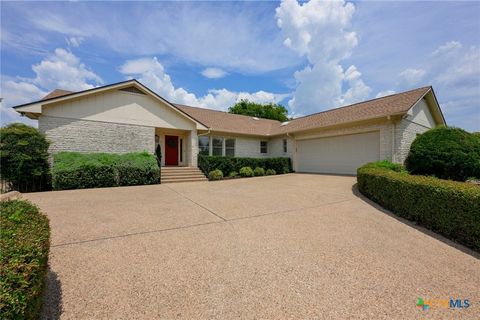 911 Vanguard Street Lakeway TX 78734