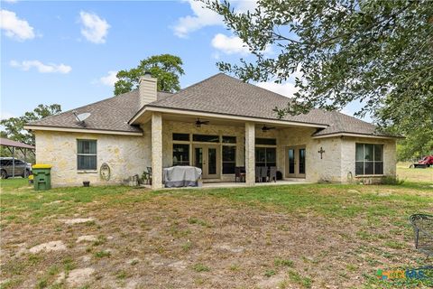 A home in La Vernia