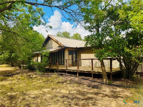 Photo of 823 Mountain Road, Gatesville, TX 76528 (MLS # 626010)