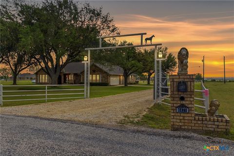 Photo of 4421 Knob Creek Road, Temple, TX 76501 (MLS # 610357)