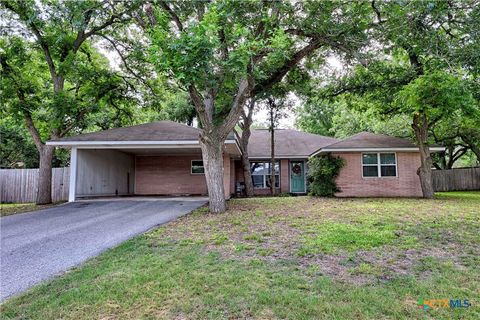 Photo of 725 S Market Street, Flatonia, TX 78941 (MLS # 618179)