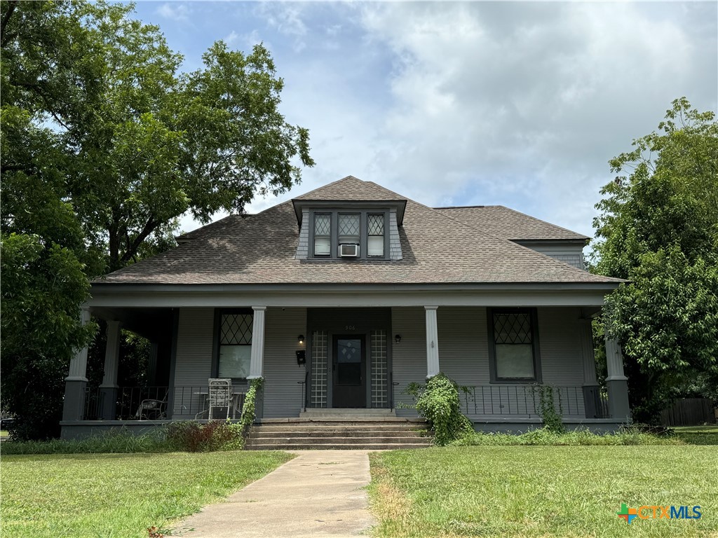 906 N Penelope Street