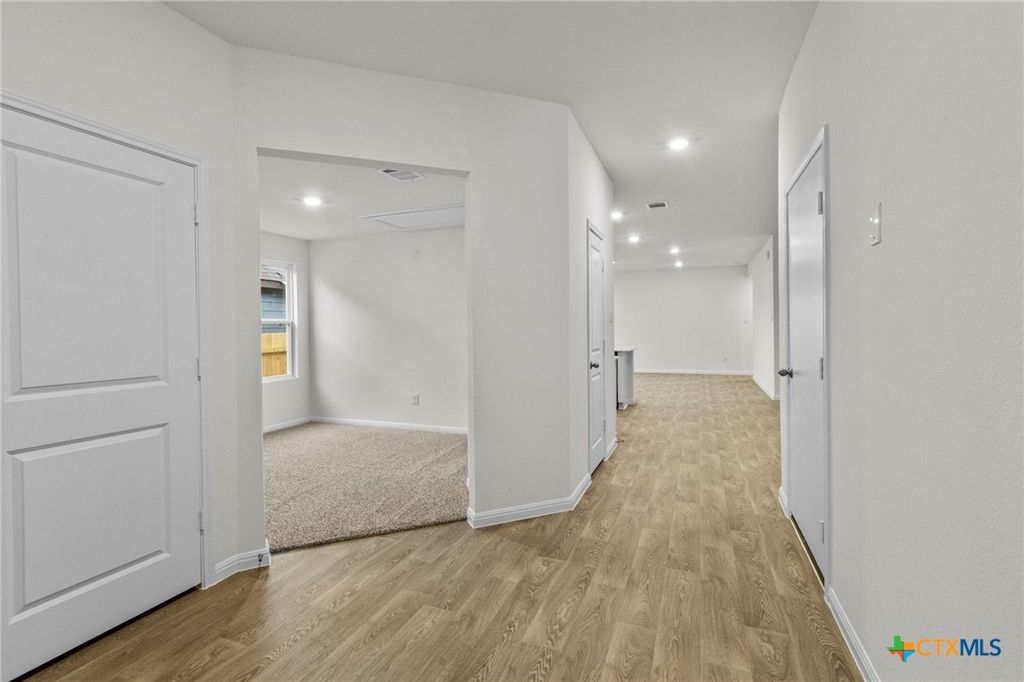 Photo of 244 Flora Vista Street, San Marcos, TX 78666 (MLS # 613483)