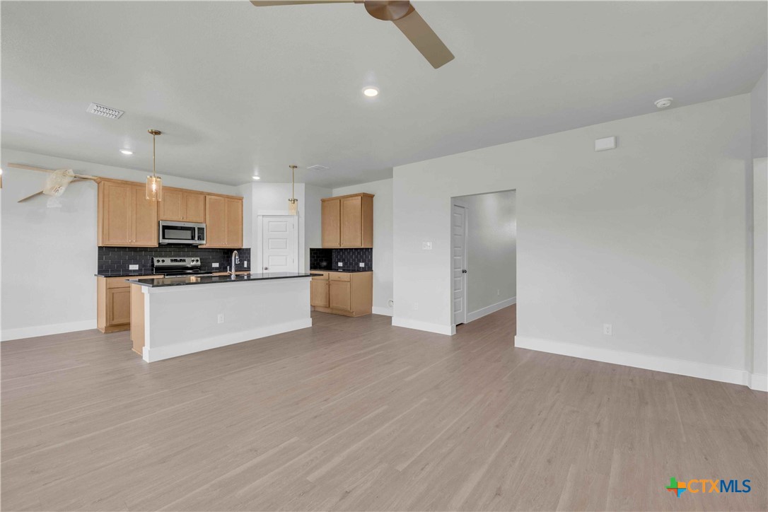 1204 Peppermint Drive