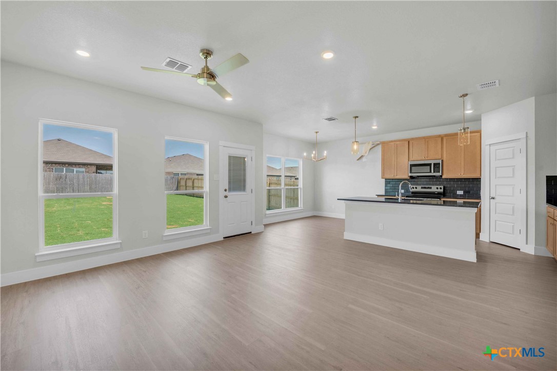 1204 Peppermint Drive