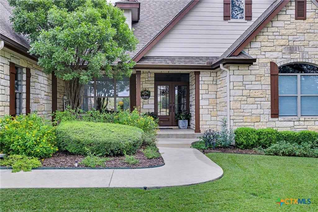 Photo of 154 Quarry Point, New Braunfels, TX 78132 (MLS # 607408)