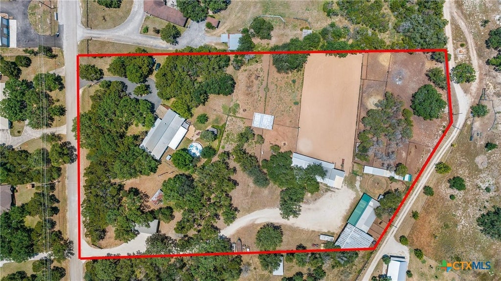 Photo of 491 Lone Oak Road, New Braunfels, TX 78132 (MLS # 607626)