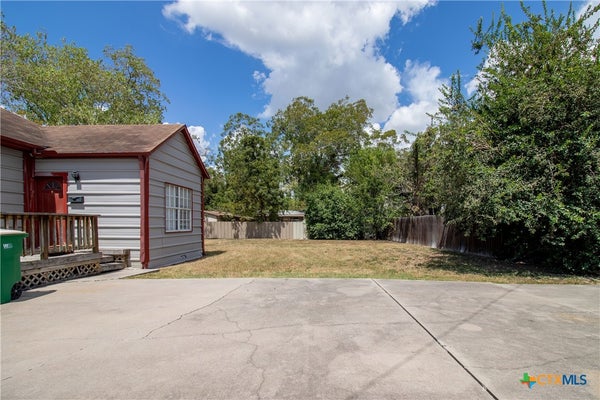 306 E BRAZOS ST, VICTORIA, TX 77901 - Image a66d1c43ba4e394736f8fc7d5614a04e/3319274993