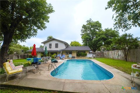 Photo of 212 Highland Oaks Drive, Harker Heights, TX 76548 (MLS # 616073)