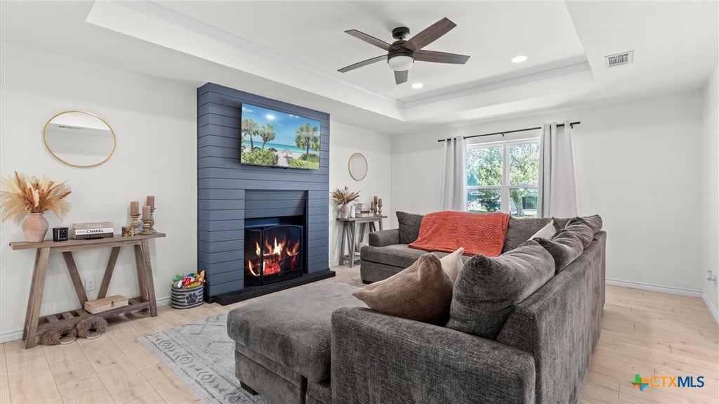 Photo of 1523 Camellia Lane, New Braunfels, TX 78130 (MLS # 618827)
