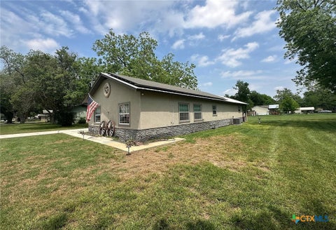 Photo of 509 Reiley Road, Seguin, TX 78155 (MLS # 625077)