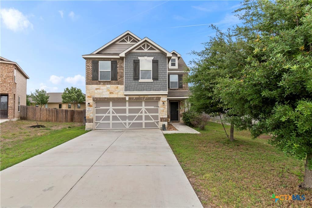 Photo of 581 Lost Pond, New Braunfels, TX 78130 (MLS # 610774)