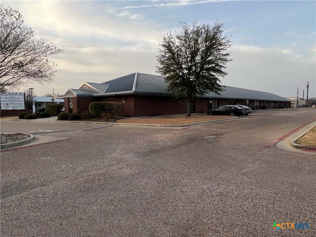 4520 E Central Texas (I-14) Expressway