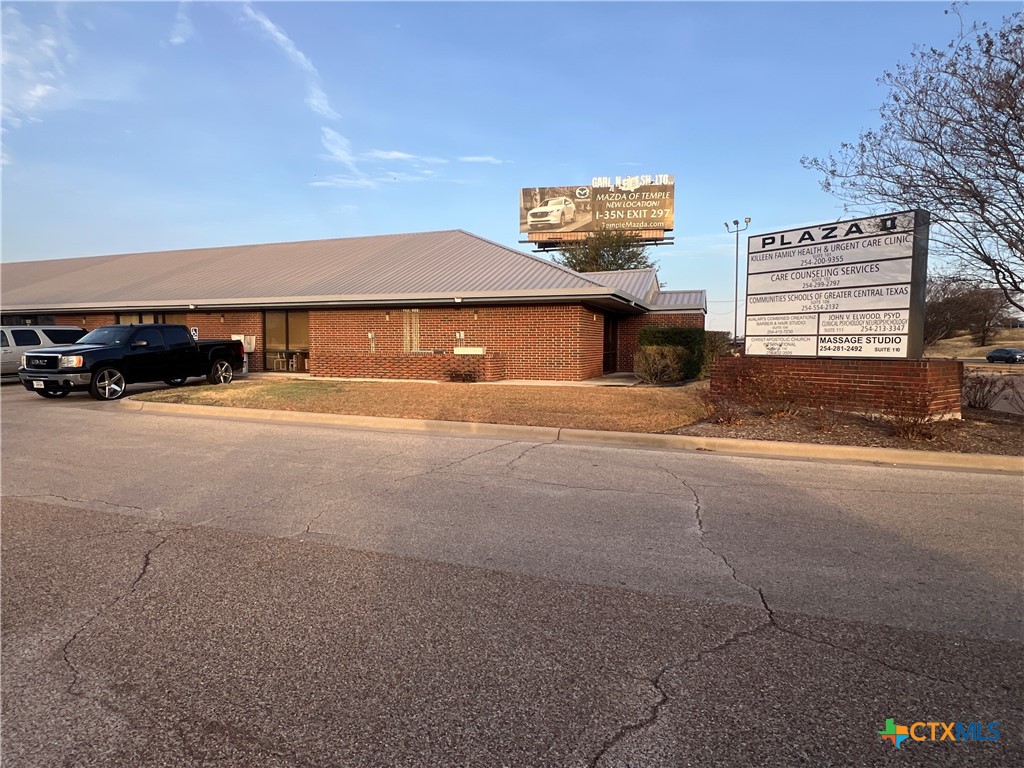 4520 E Central Texas (I-14) Expressway
