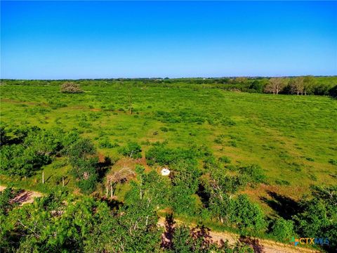 10 Acres County Road 447 Waelder TX 78959