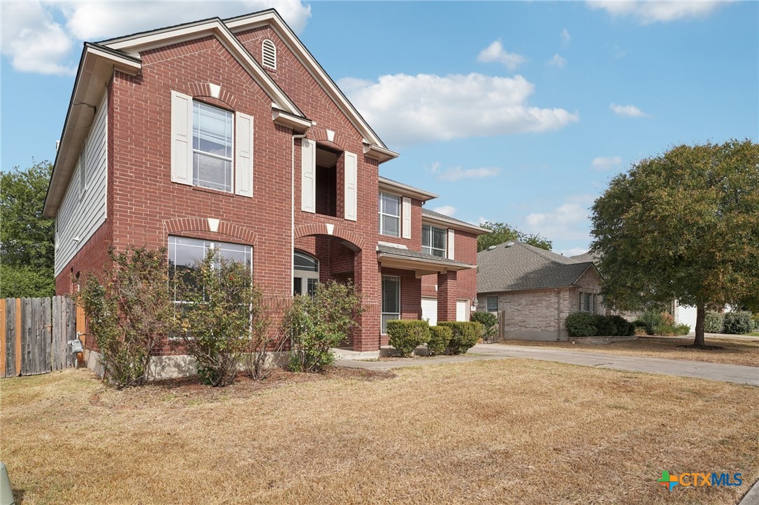 1206 Canyon Maple Road