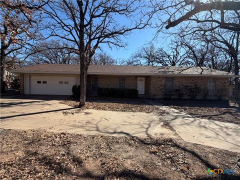 Photo of 106 Liberty Street, Gatesville, TX 76528 (MLS # 603725)