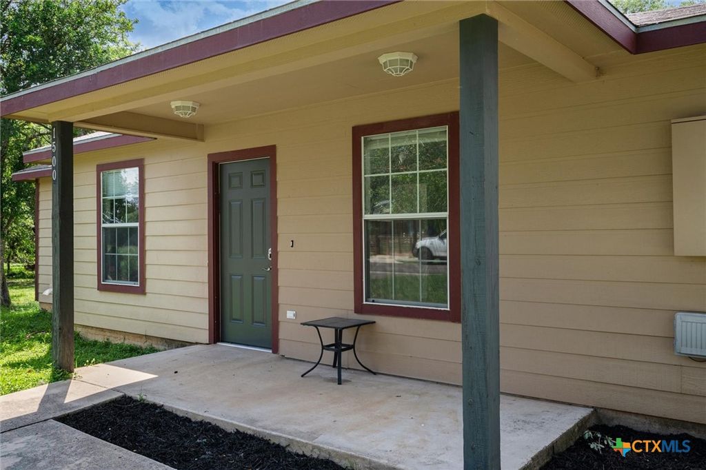 Photo of 1500 Clyde Street, San Marcos, TX 78666 (MLS # 615079)