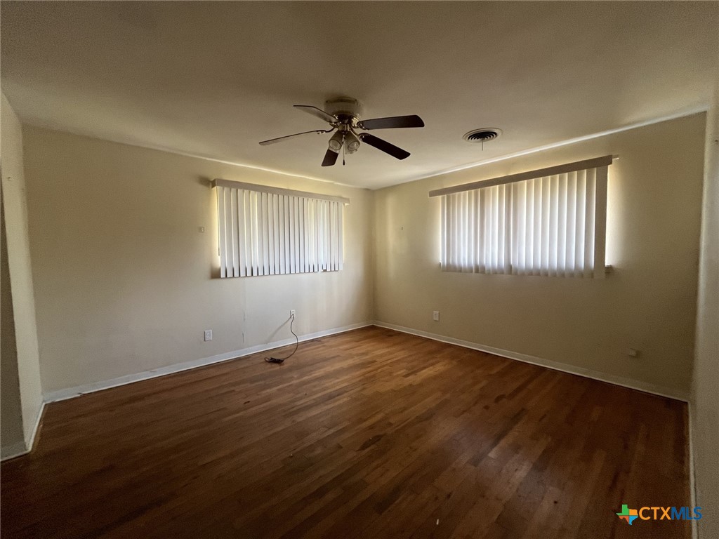 3217 Lake Inks Avenue