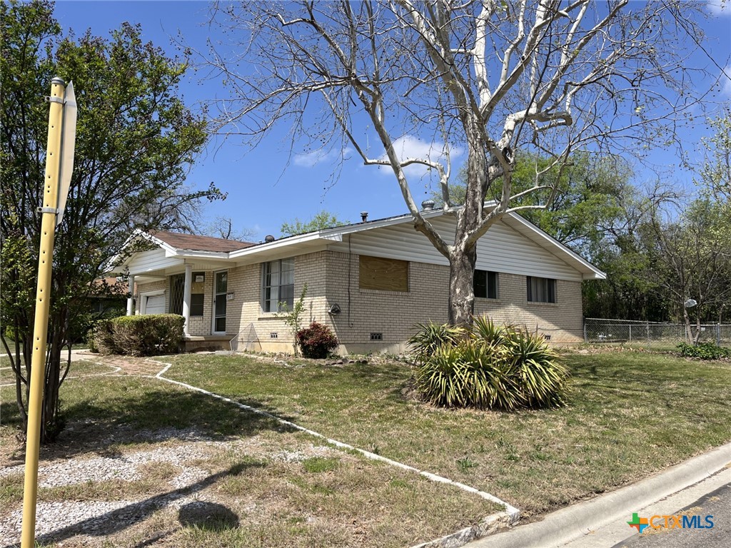 3217 Lake Inks Avenue