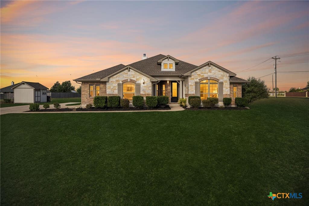 Photo of 100 S Buckboard, Liberty Hill, TX 78642 (MLS # 622724)