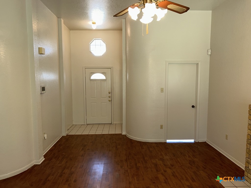 215 Robertstown Road