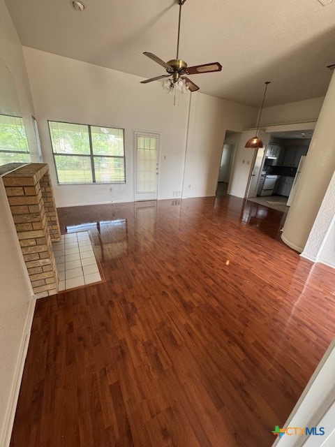 215 Robertstown Road