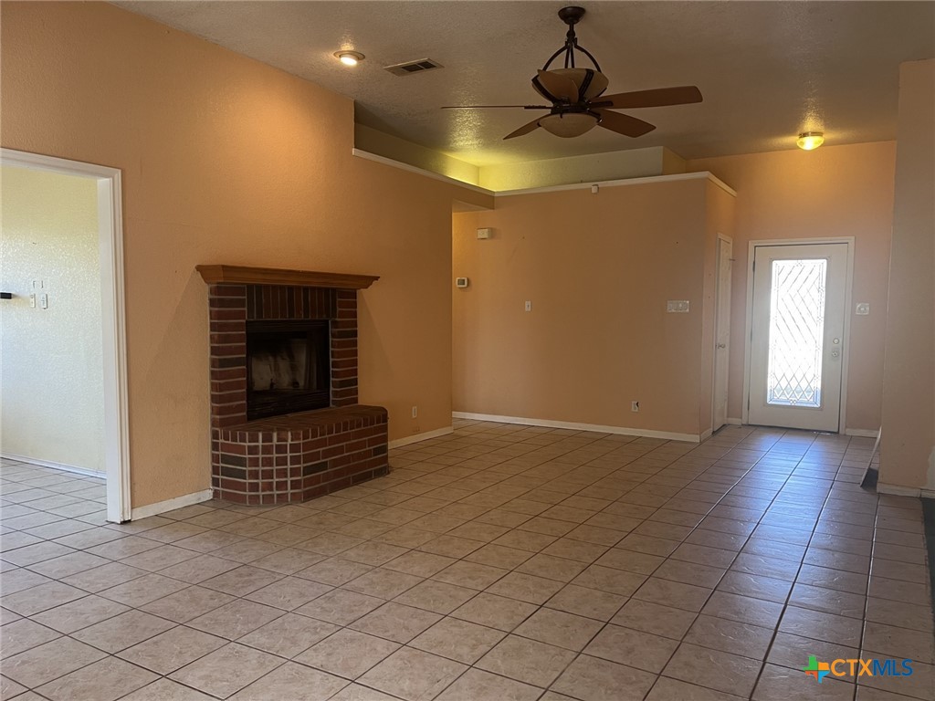 3908 Lakecliff Drive