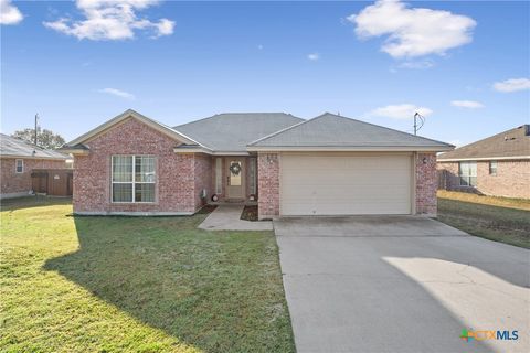 Photo of 1208 Baldridge Drive, Gatesville, TX 76528 (MLS # 599600)
