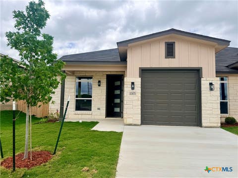Photo of 1305 Lone Pine Way, Killeen, TX 76543 (MLS # 615959)