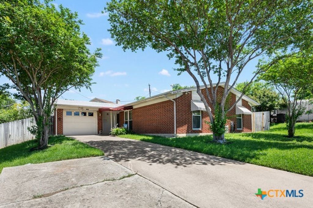 Photo of 713 W Mary Jane Drive, Killeen, TX 76541 (MLS # 612804)