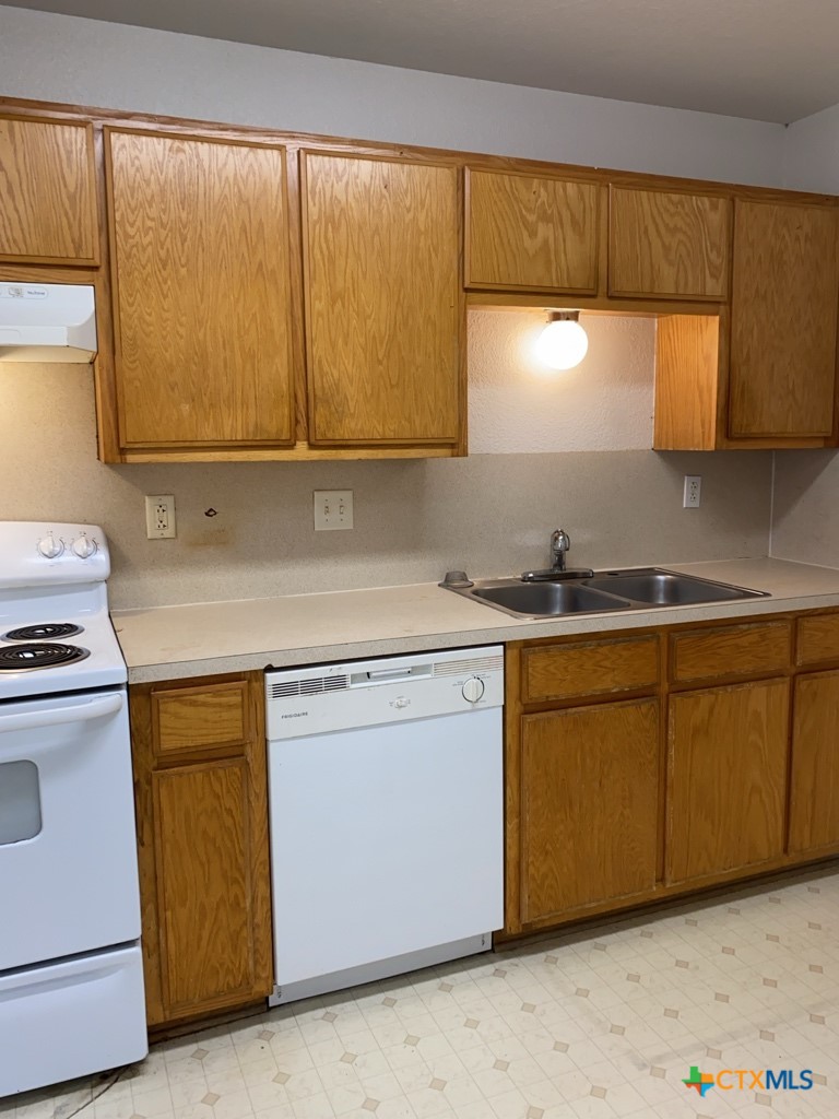 3201 Hereford Lane A-D