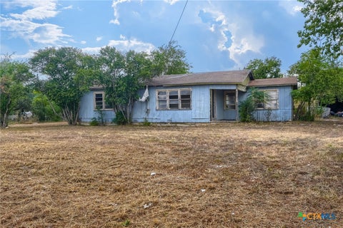 Photo of 2212 Hunter Road, San Marcos, TX 78666 (MLS # 624176)