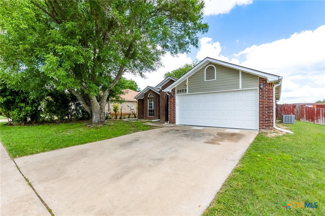 3409 Bamboo Lane