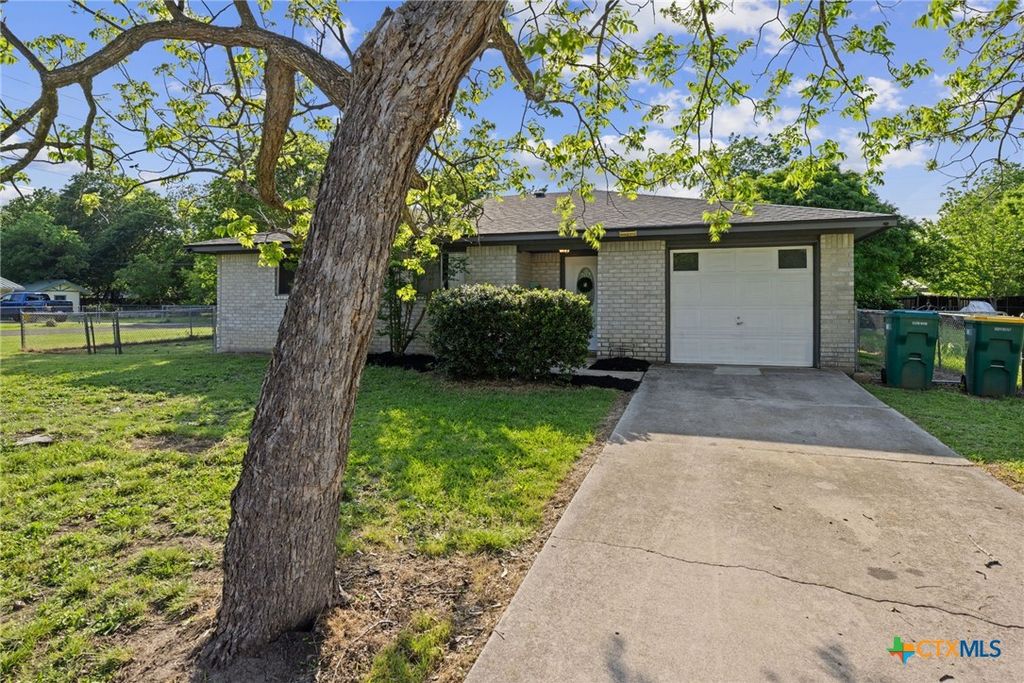 Photo of 501 N 6th Street, Nolanville, TX 76559 (MLS # 611005)