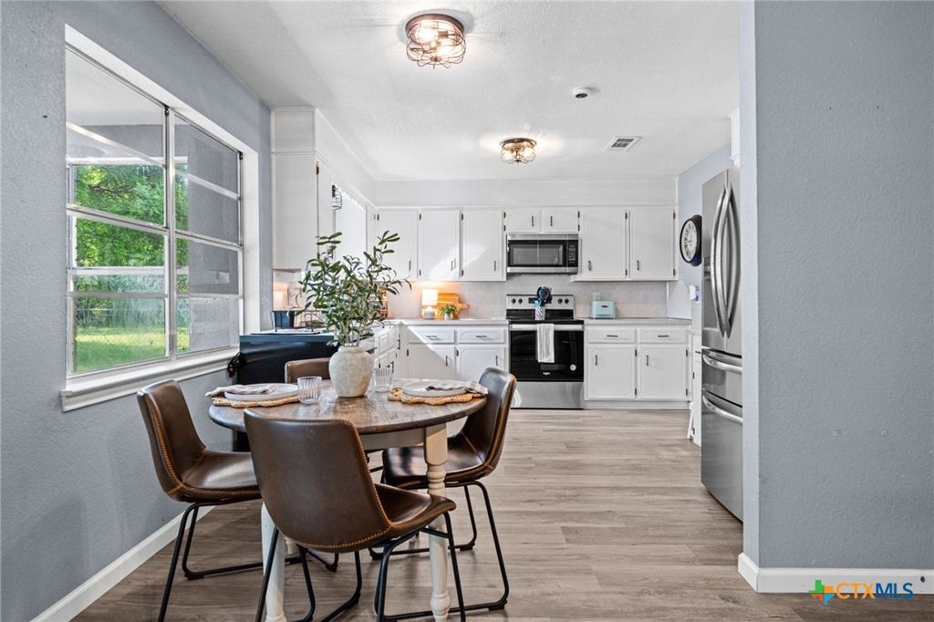 Photo of 501 N 6th Street, Nolanville, TX 76559 (MLS # 611005)