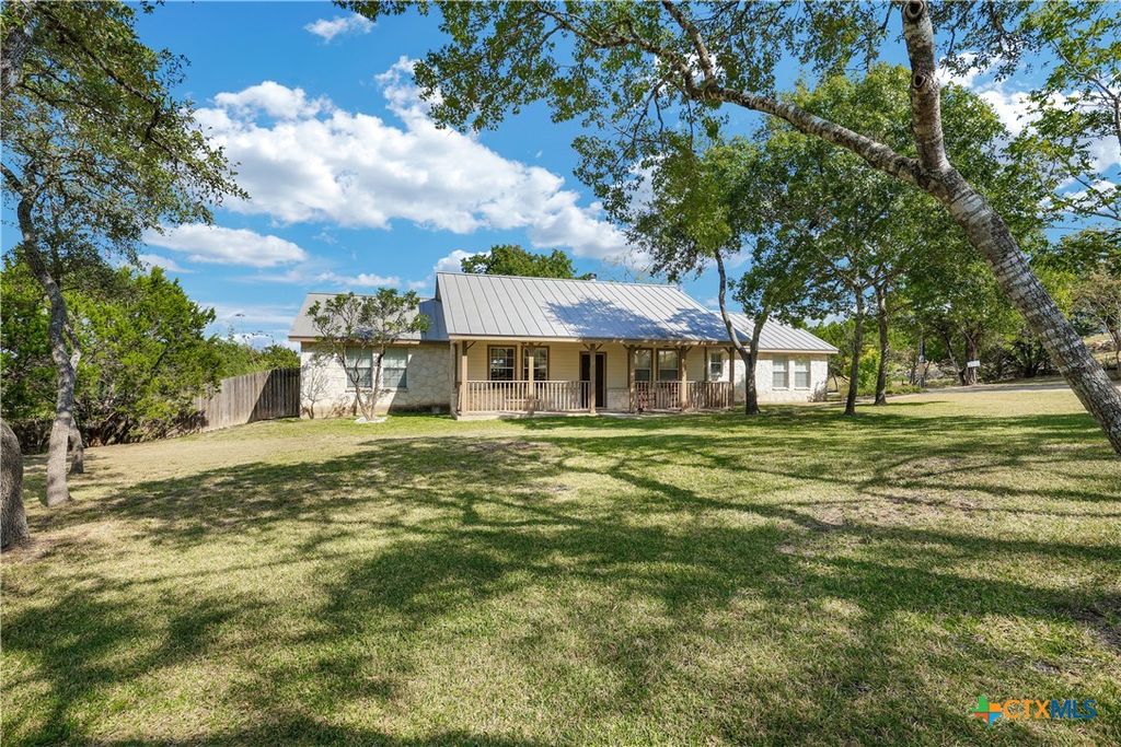 Photo of 26371 Dull Knife Trail, San Antonio, TX 78255 (MLS # 597133)