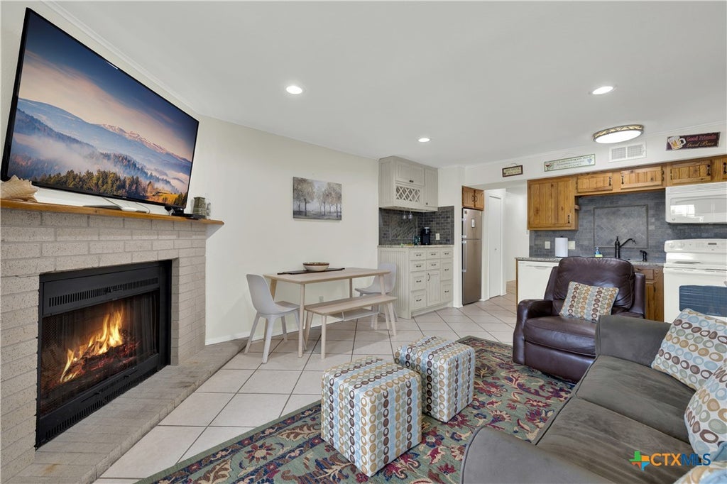 Photo of 500 N Market Avenue #105, New Braunfels, TX 78130 (MLS # 618037)