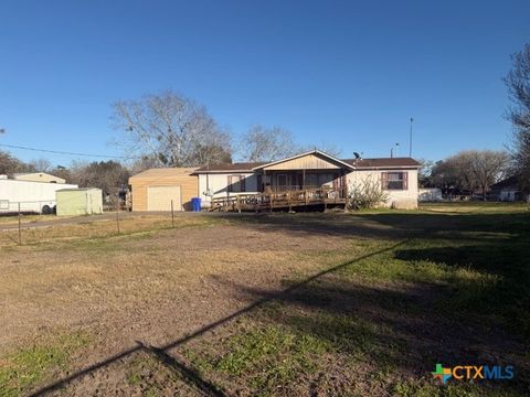 811 Cadwell Yoakum TX 77954