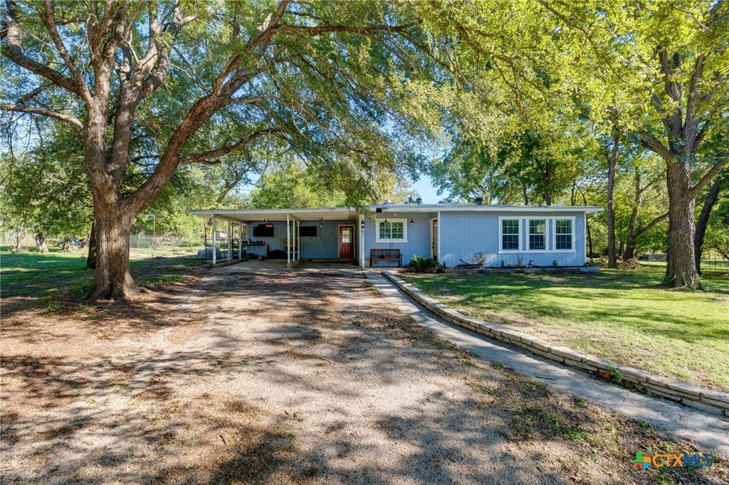 Photo of 62 Sue Ann Drive, Lampasas, TX 76550 (MLS # 628020)