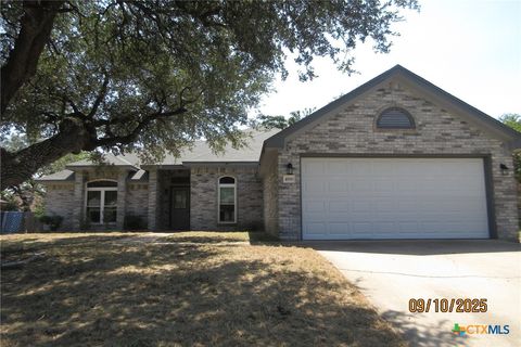 Photo of 4816 Embers Drive, Killeen, TX 76542 (MLS # 596193) Photo of 4816 Embers Drive, Killeen, TX 76542 (MLS # 596193)