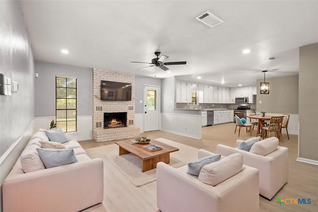 4113 Fox Trail