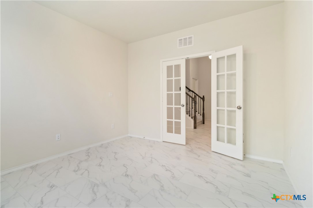 2275 W Oak Run Parkway