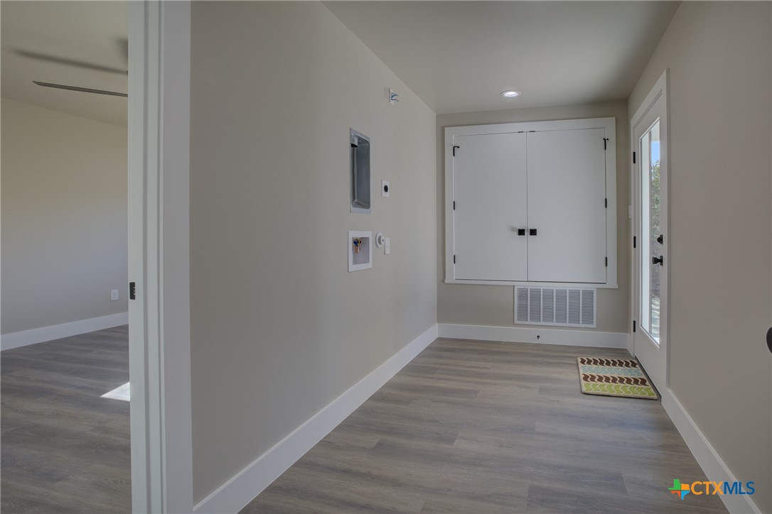 Canyon Lake, Texas 78133, United States, 3 Bedrooms Bedrooms, ,2 BathroomsBathrooms,Residential,Active,10556