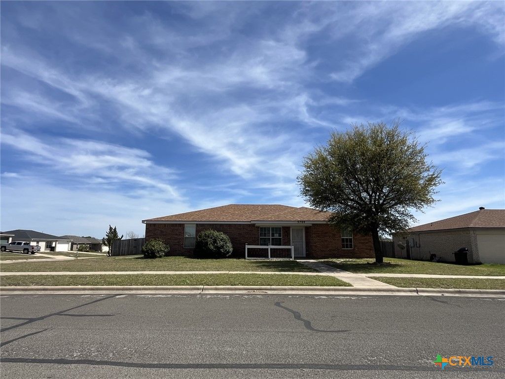 Photo of 3700 Fabianna Drive, Killeen, TX 76549 (MLS # 610445)