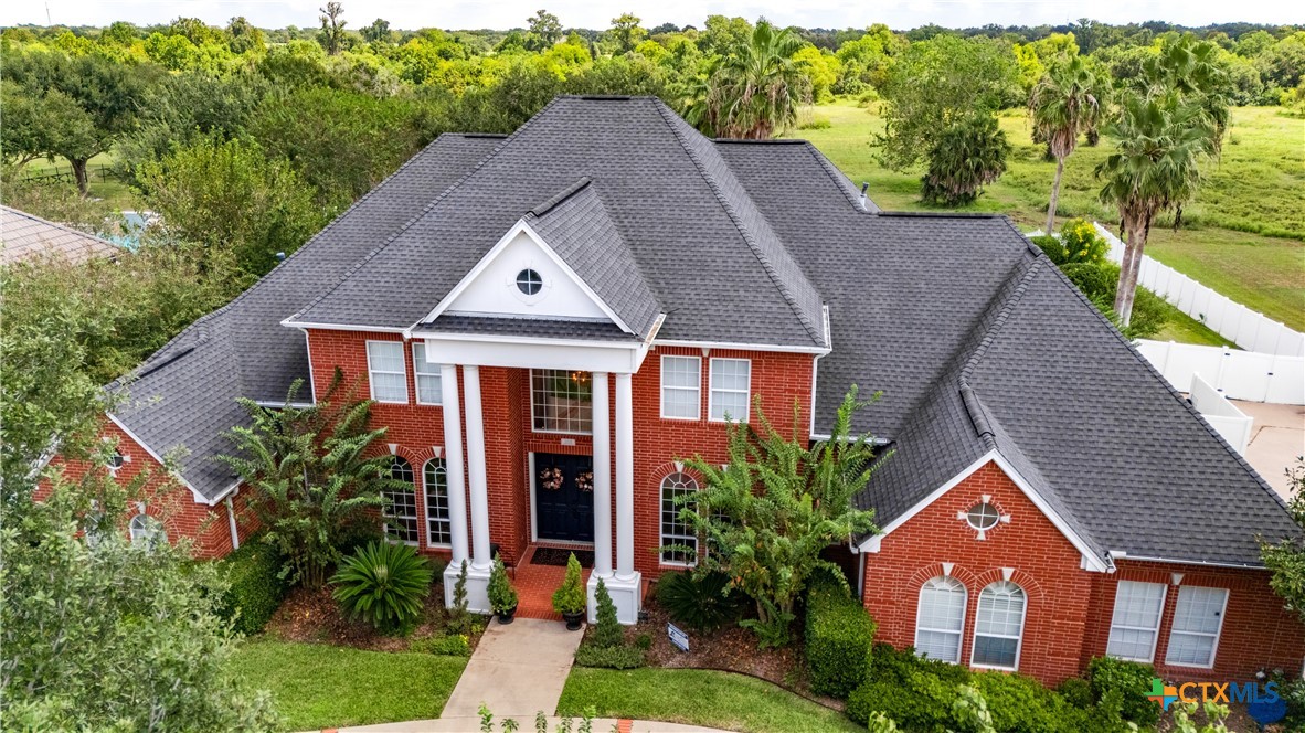 306 Creekridge Drive